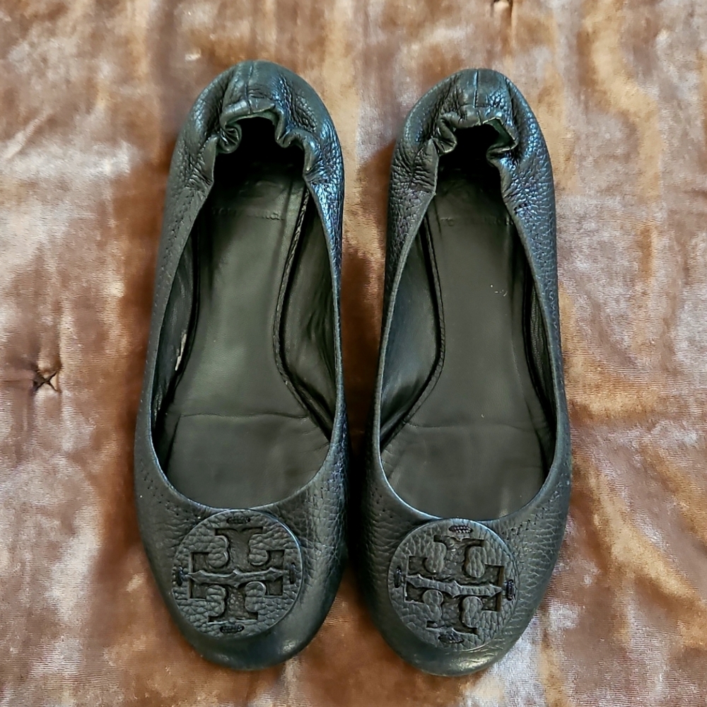 Tory Burch Black Pebbled Leather Ballet Flats